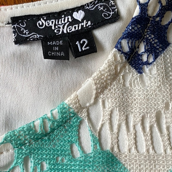 Sequin Hearts dress 3/4 sleeve multicolored chevron lace 12 - Picture 13 of 13